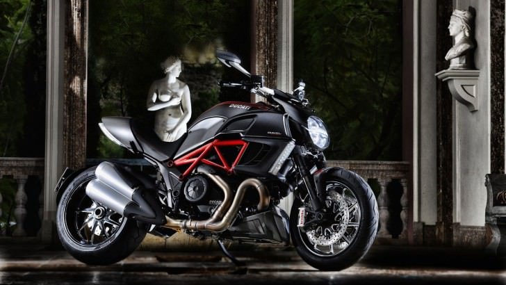 Ducati Diavel Wallpaper